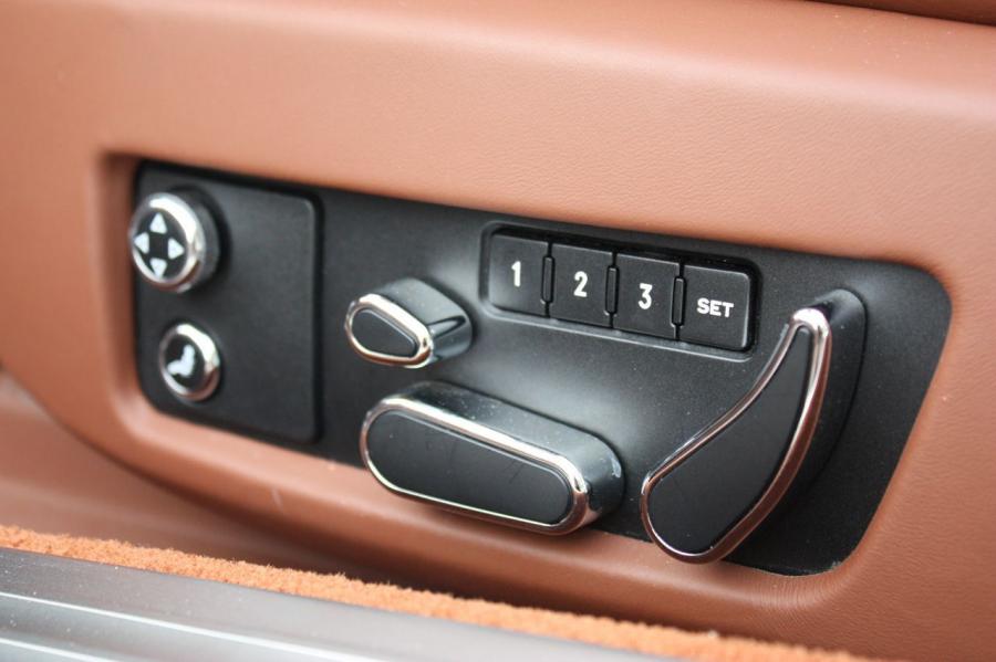  Bentley Continental GTC Speed 2010 года  (фото 38 из 70)